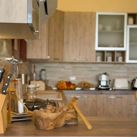 Villa Serendipity Sea View, Sun And Etna *