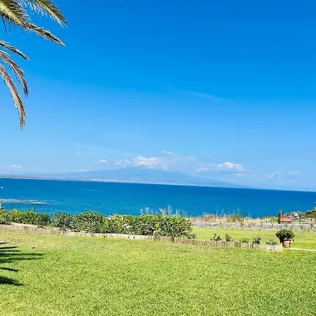 Serendipity Sea View, Sun And Etna Villa